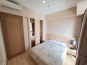 Homy 2 BR Apartment near Shopping Malls